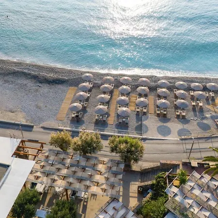 Ariadne - Adults Only 4*
